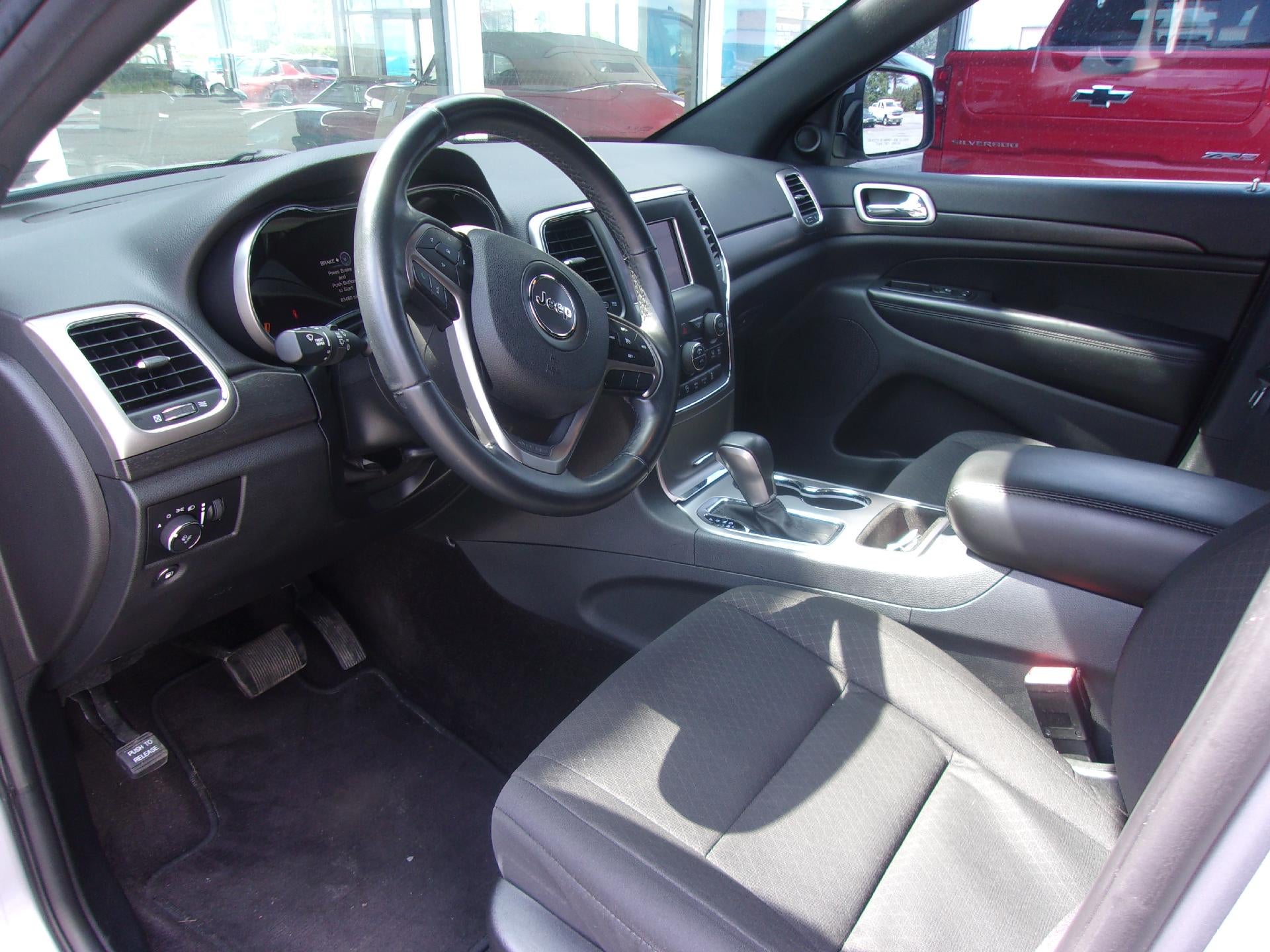 2018 Jeep Grand Cherokee Laredo 4x4 *Ltd Avail*