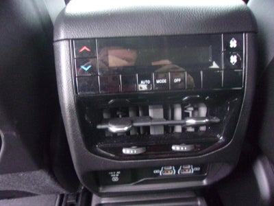 2022 Jeep Grand Cherokee L Laredo 4x4