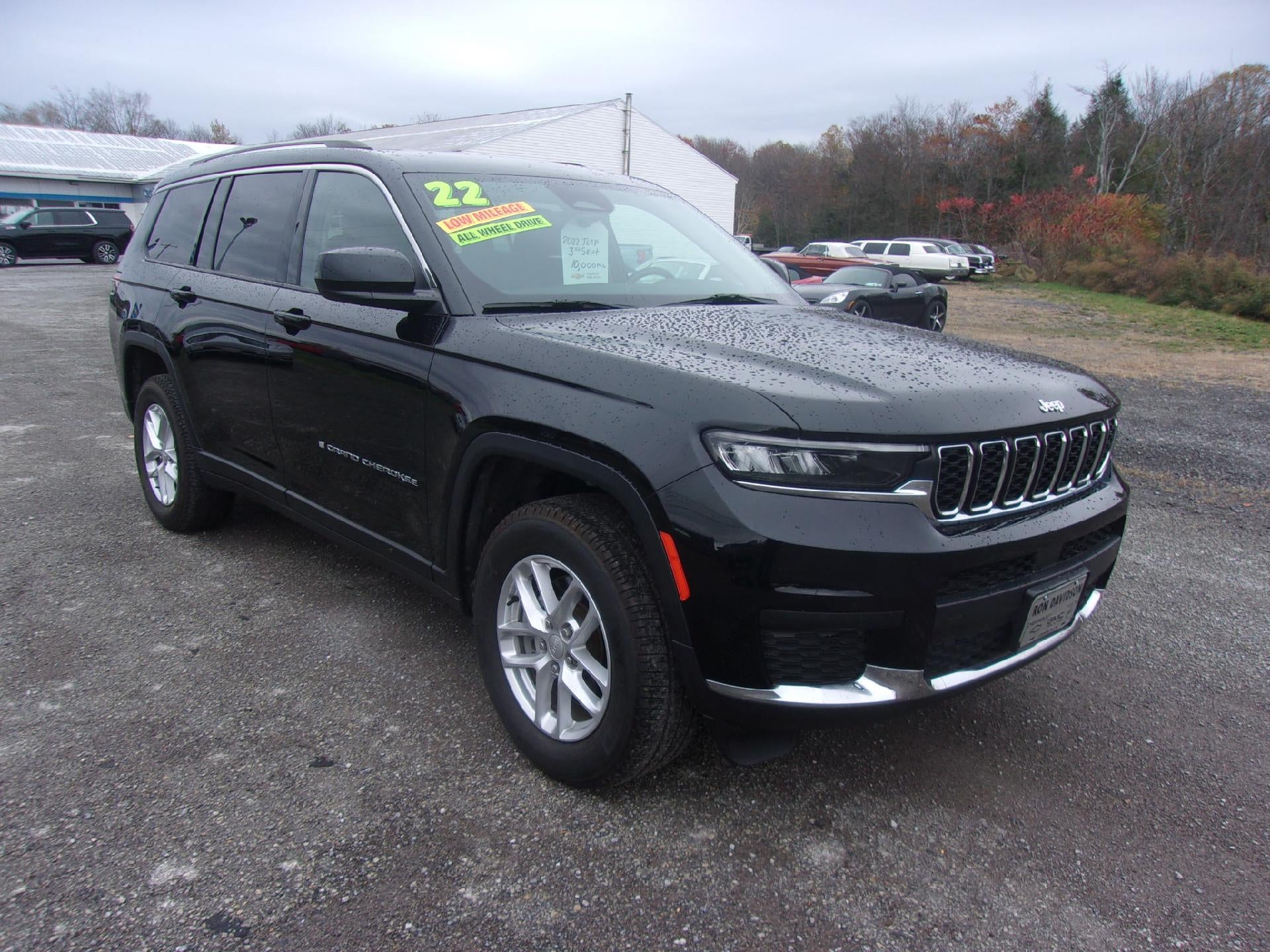 2022 Jeep Grand Cherokee L Laredo 4x4