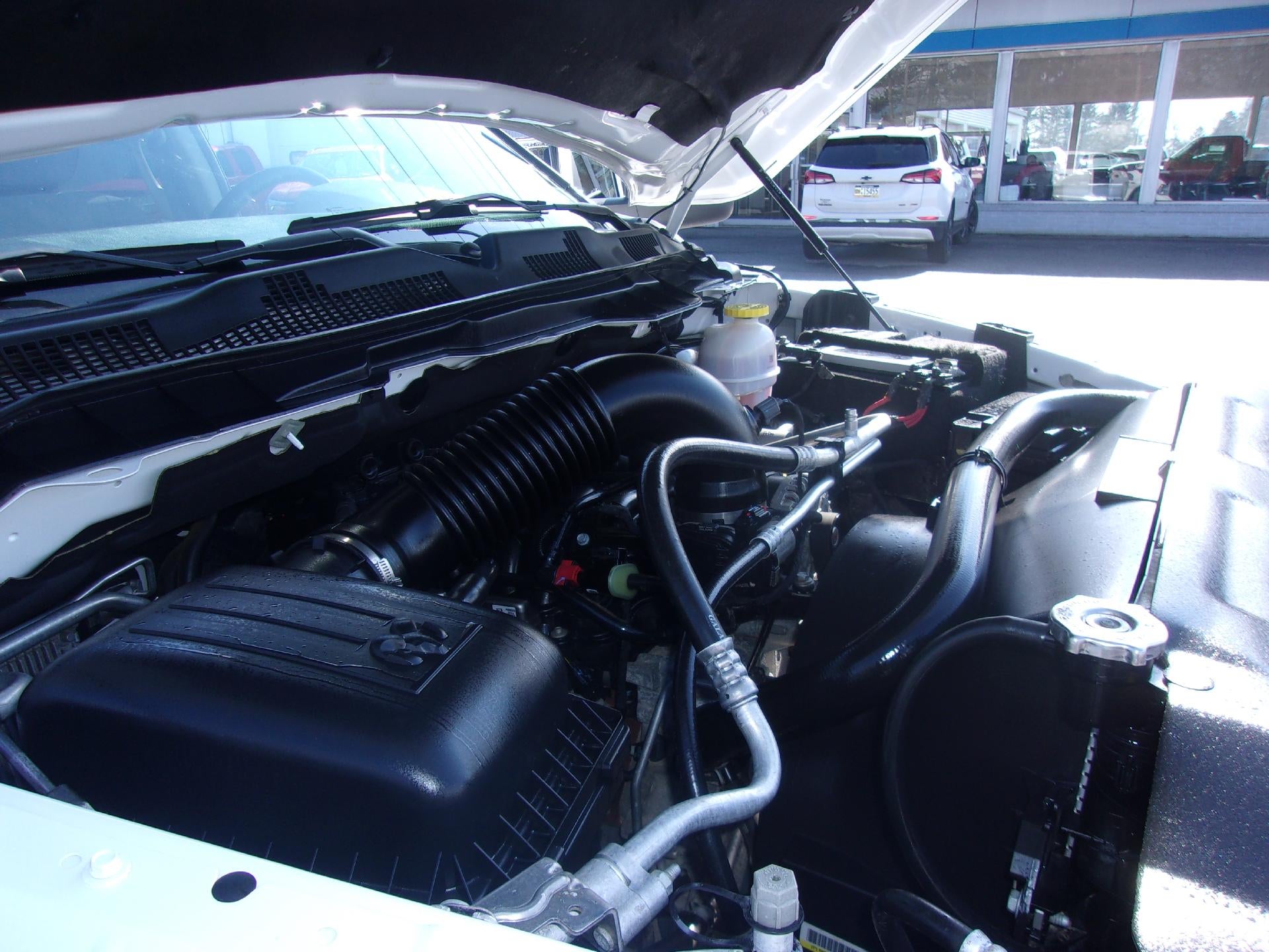 2023 RAM 1500 Classic SLT 4x4 Crew Cab 5'7" Box