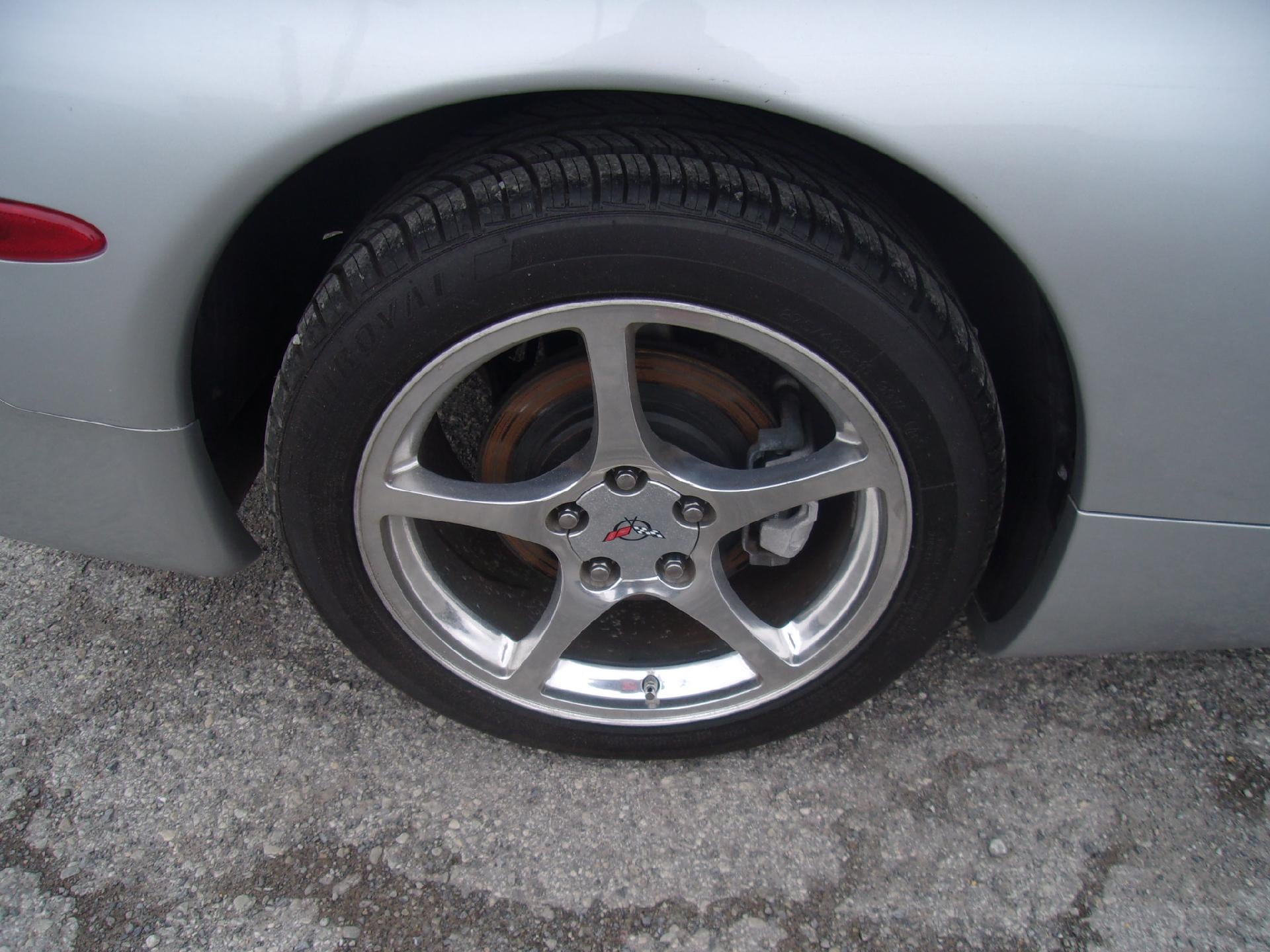 2003 Chevrolet Corvette 2dr Convertible