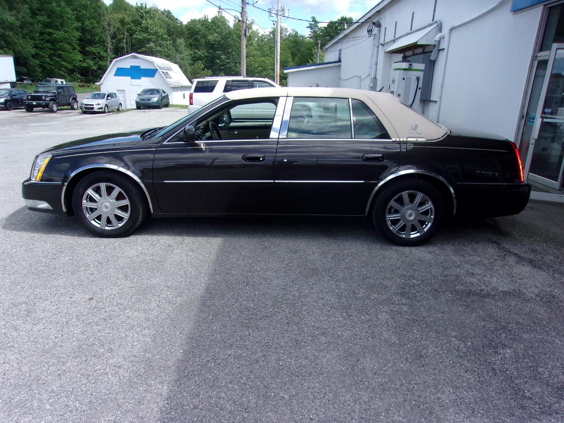 2008 Cadillac DTS 4dr Sdn w/1SA