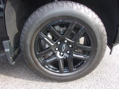 2023 Chevrolet Silverado 1500 Crew Cab Short Box 4-Wheel Drive Custom
