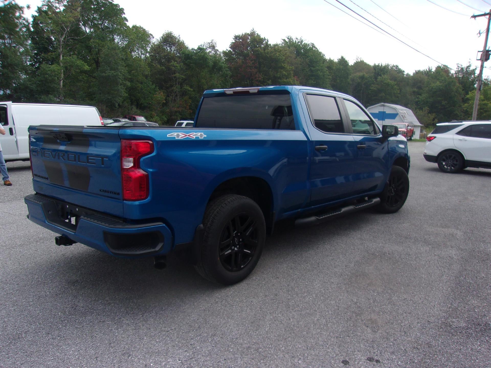 2024 Chevrolet Silverado 1500 Crew Cab Short Box 4-Wheel Drive Custom