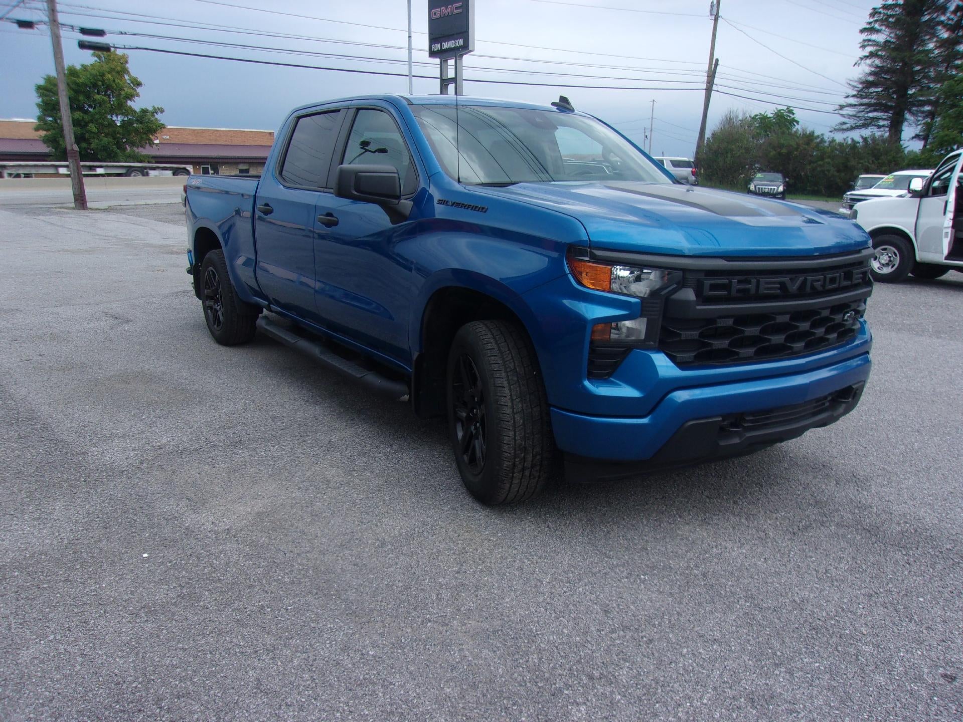 2024 Chevrolet Silverado 1500 Crew Cab Short Box 4-Wheel Drive Custom
