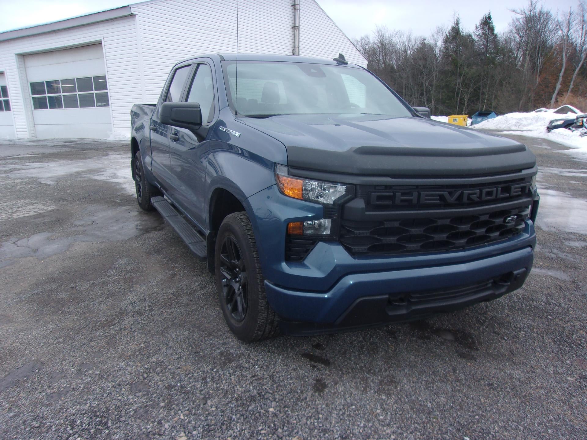 2024 Chevrolet Silverado 1500 Crew Cab Short Box 4-Wheel Drive Custom
