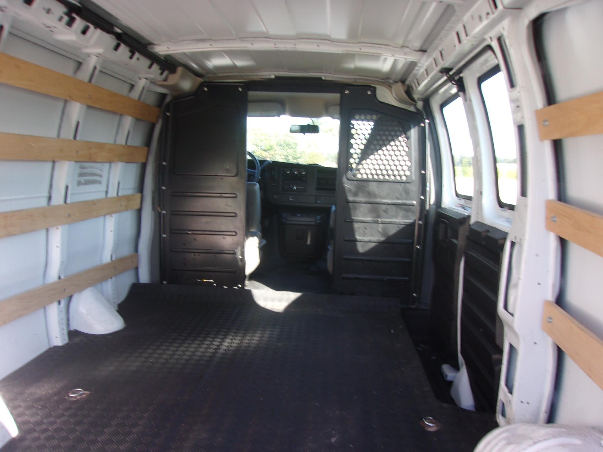 2020 Chevrolet Express Cargo Van 2500 Regular Wheelbase Rear-Wheel Drive