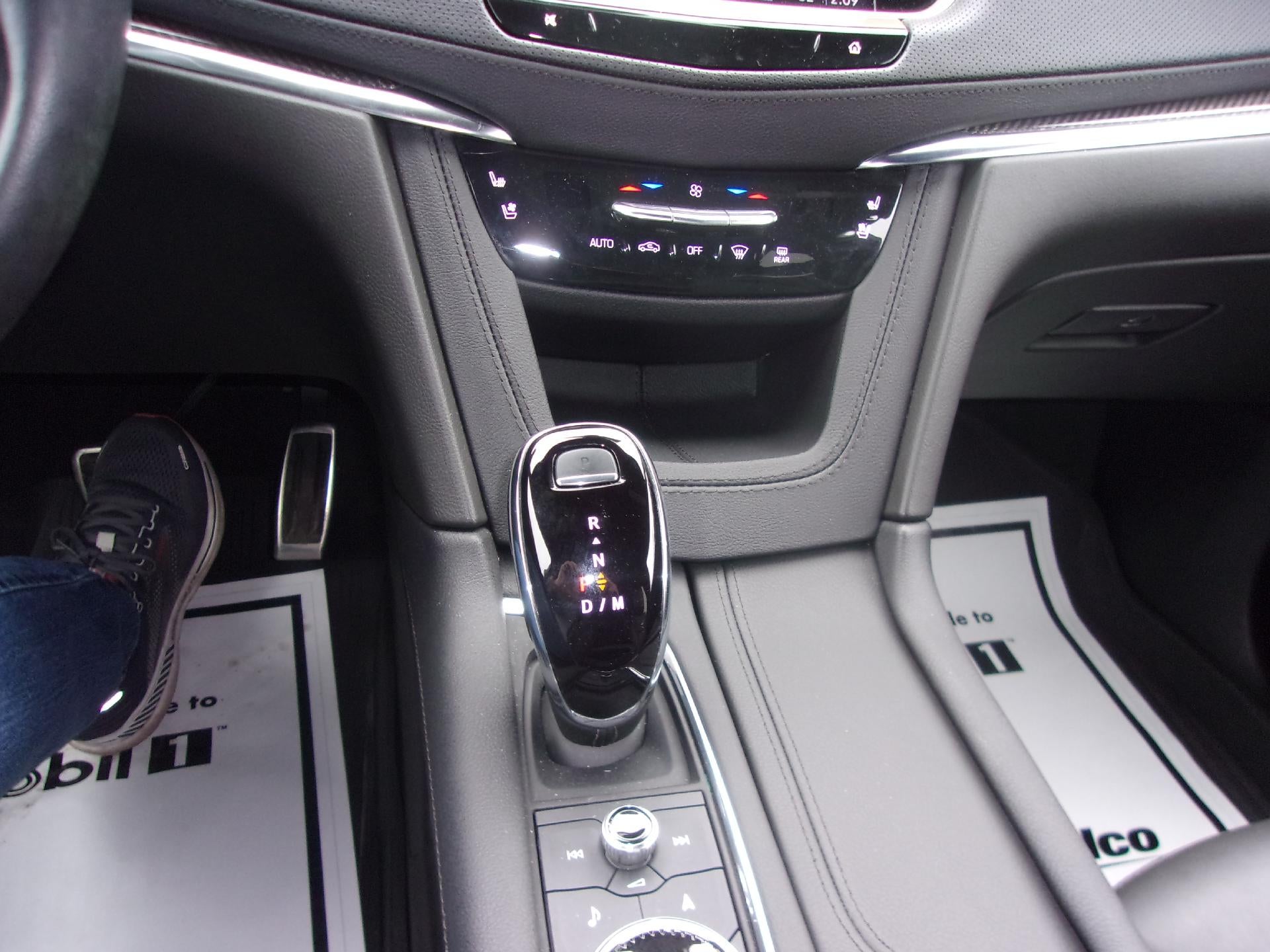 2023 Cadillac XT5 AWD 4dr Sport
