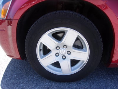 2005 Dodge Magnum SE