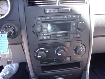 2005 Dodge Magnum SE