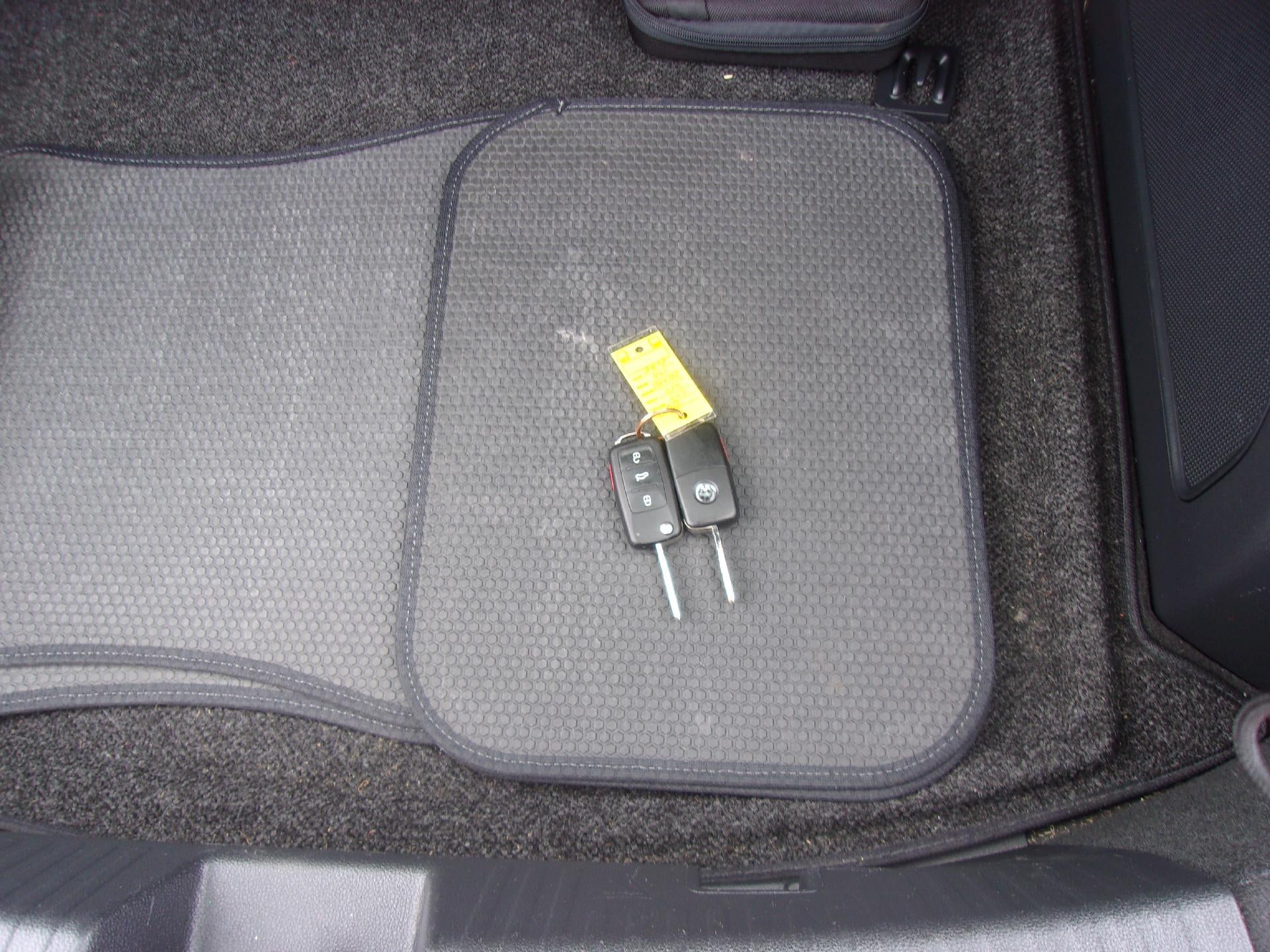 2014 Volkswagen Beetle 2dr Man 2.0L TDI