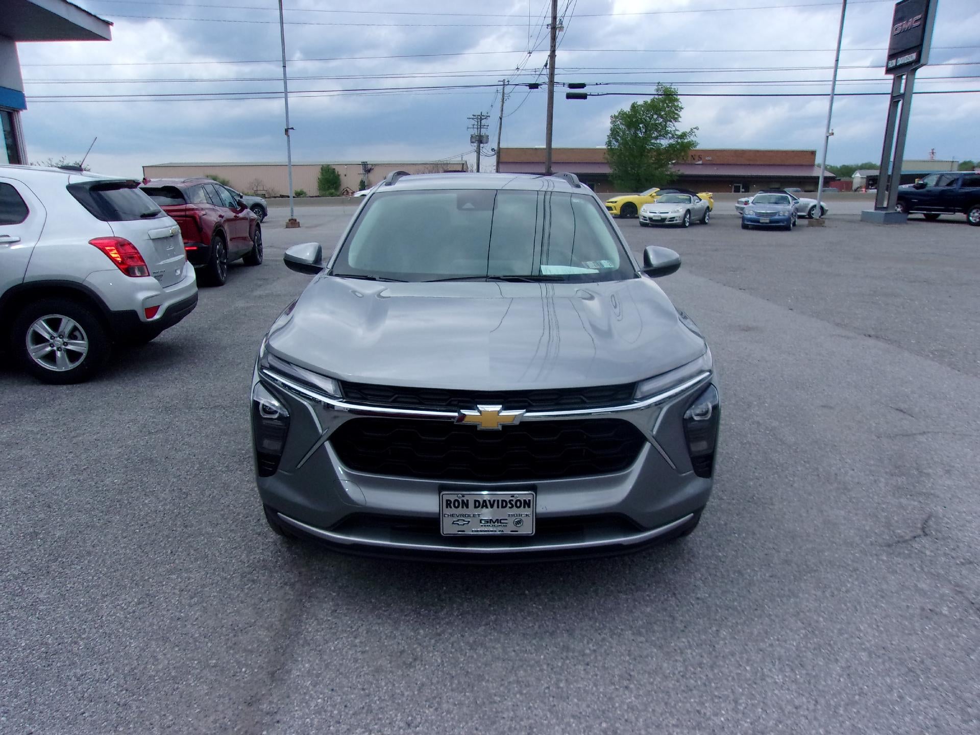 2025 Chevrolet Trax LT's photo