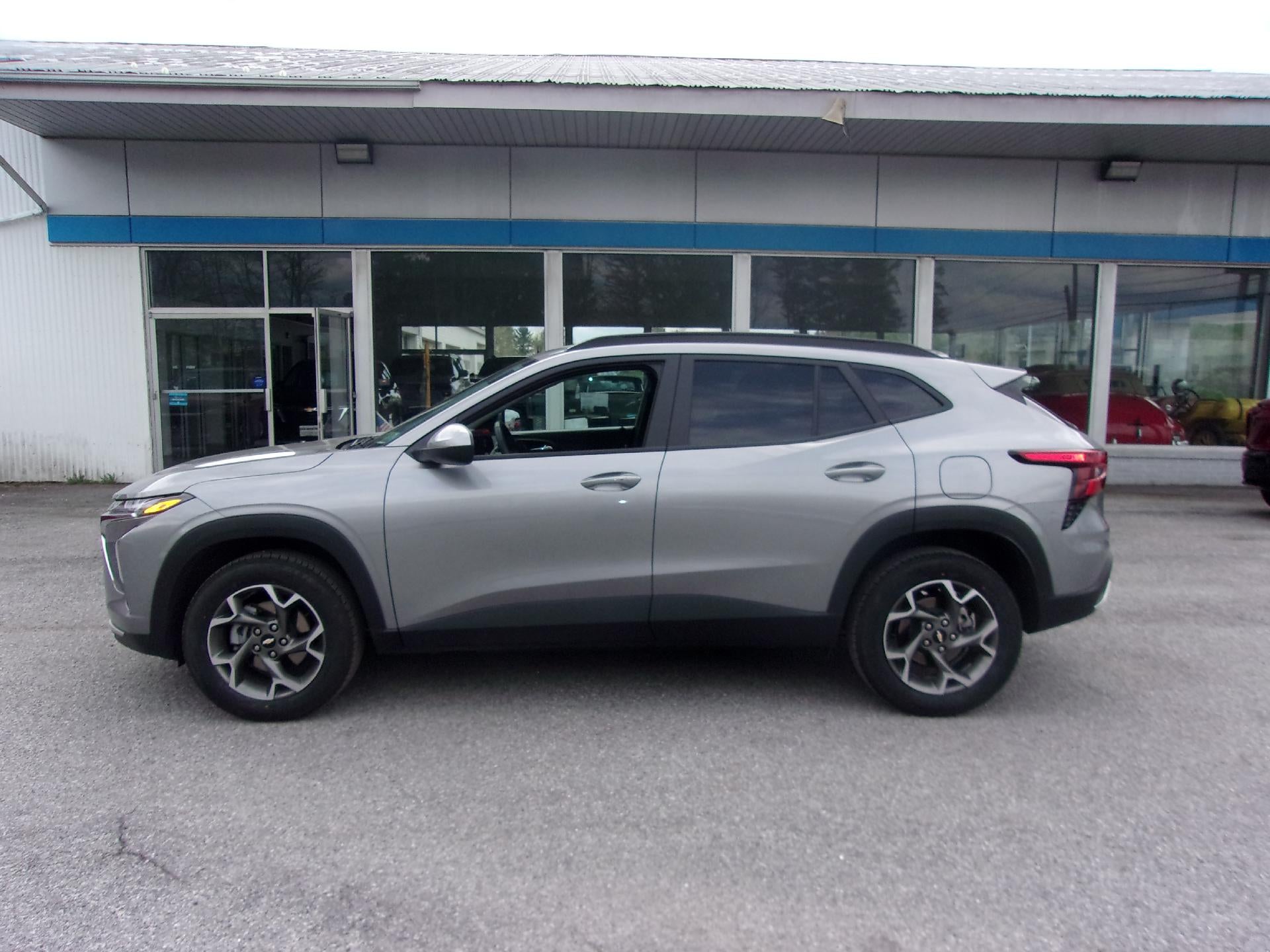 2025 Chevrolet Trax FWD 4dr LT