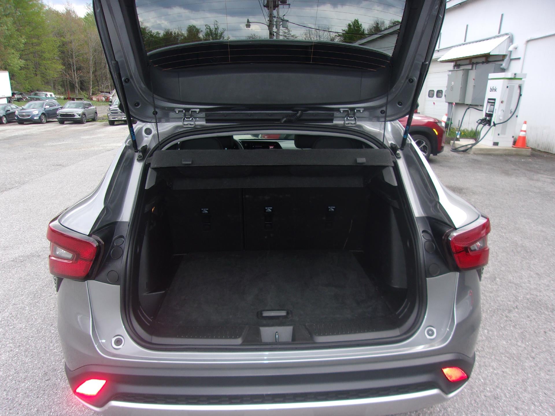 2025 Chevrolet Trax FWD 4dr LT