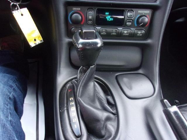 2003 Chevrolet Corvette Base