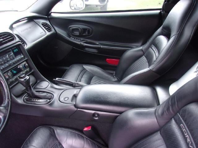 2003 Chevrolet Corvette Base