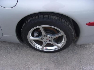 2003 Chevrolet Corvette Base