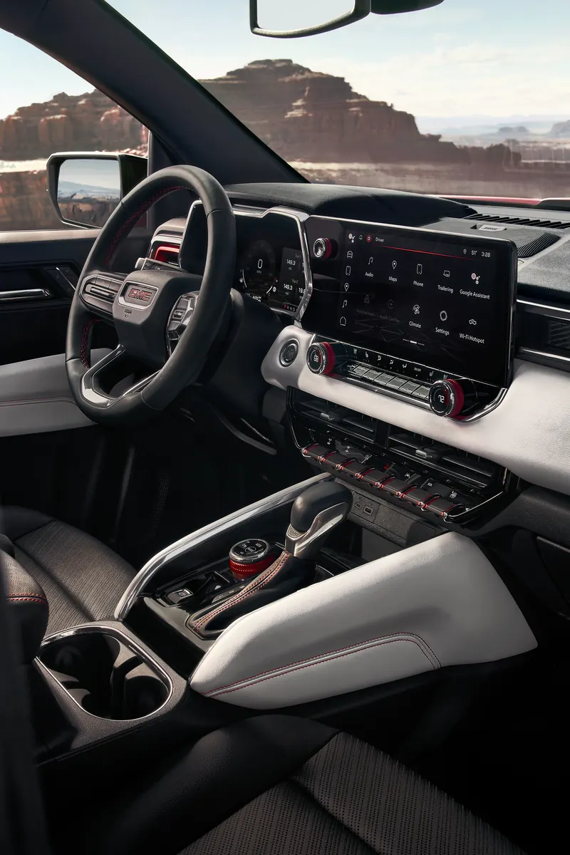 2026 GMC Canyon infotainment system at Ron Davidson GMC in EBENSBURG PA
